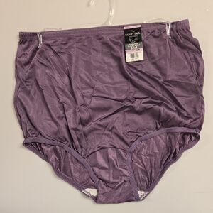 Vanity Fair Perfectly Yours Ravissant Tailored Brief